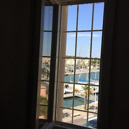 Calme, Vue Sur Port De Plaisance -clim, Empl.parking Apartamento Gruissan