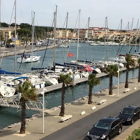 Apartment Calme, Vue Sur Port De Plaisance -clim, Empl.parking Gruissan