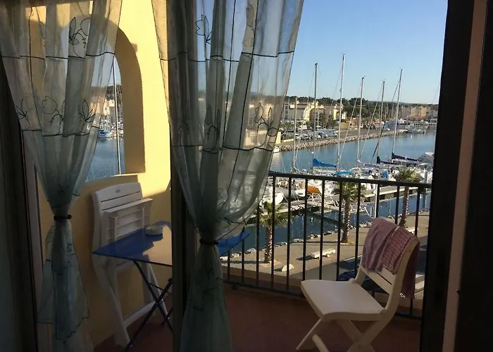 Calme, Vue Sur Port De Plaisance -clim, Empl.parking